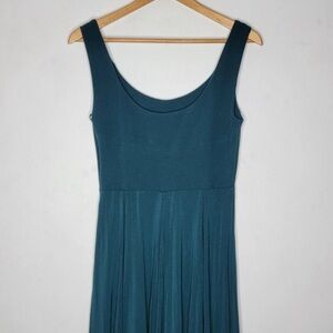 Elegant Teal Sleeveless Dress
